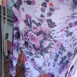 Tie dyed  special breast cancer awareness month T-shirt.
